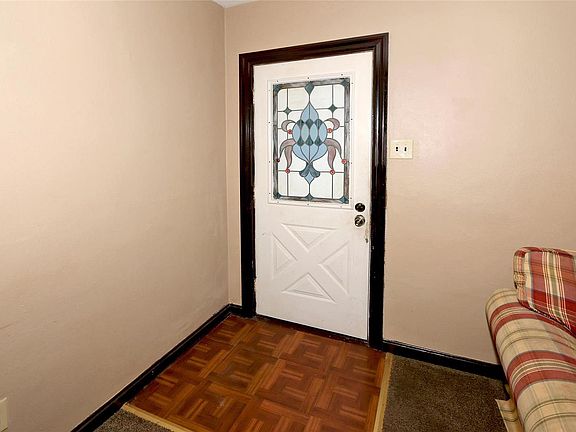 3rd image of 3512 Westridge Ln