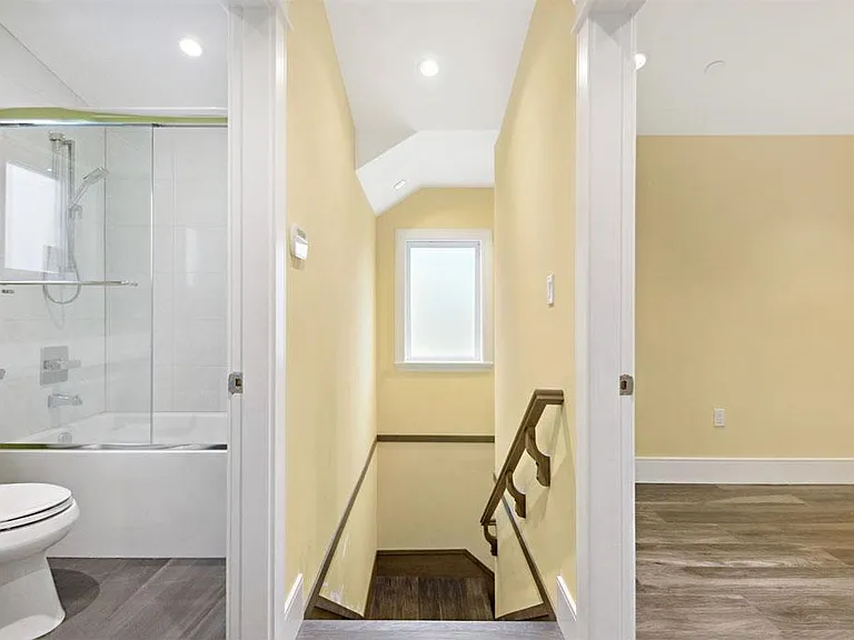 1477 E 61st Ave — Photo 17
