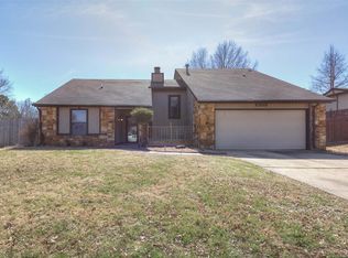 2303 W Atlanta Ct, Broken Arrow, OK 74012