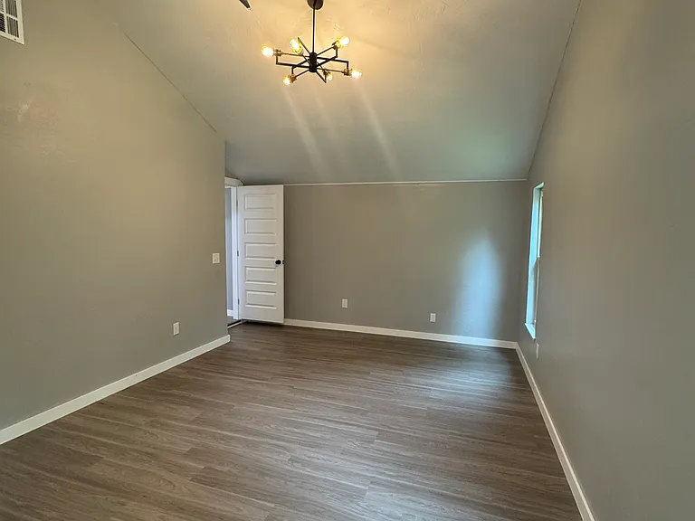 10725 Le Jean Dr — Photo 8