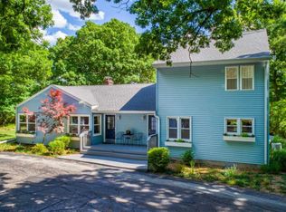 416 W Mossville Rd, Peoria, IL 61615