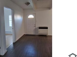 10530 Acalanes Dr, Oakland, CA 94603