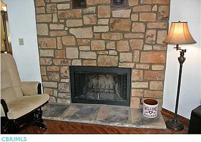 2nd image of 1352 Londondale Pkwy