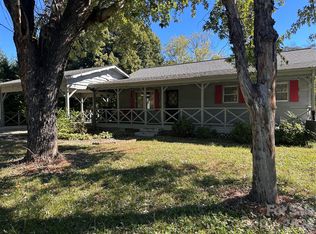2727 Haas Ln, Lenoir, NC 28645