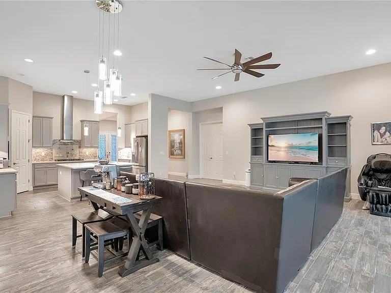 21914 Butterfly Kiss Dr — Photo 18