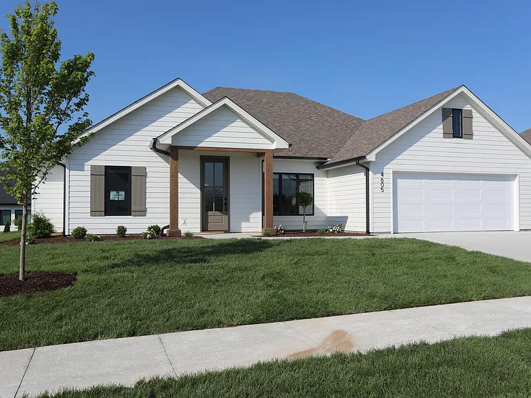 4605 Chambers Bay Dr — Photo 2