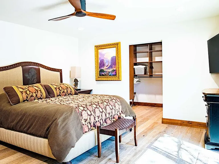 Bedroom 1 with a Smart TV