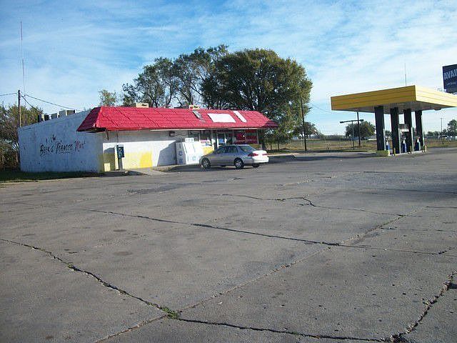 1st image of 4631 NE 23rd St