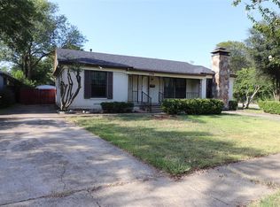 2704 Lockhart Ave, Dallas, TX 75228