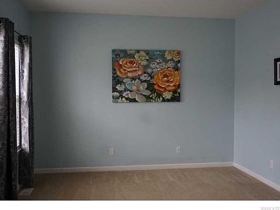 4th image of 6140 Woodford Dr