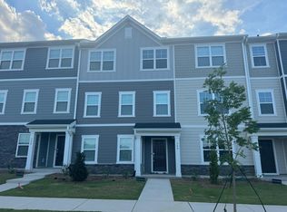 344 Leland Crest Dr, Apex, NC 27539