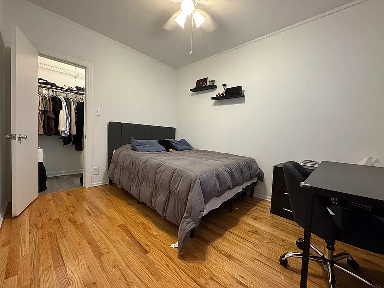4350 N Ashland Ave — Photo 7
