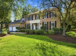 4N101 Arbor Creek Rd, St Charles, IL 60175