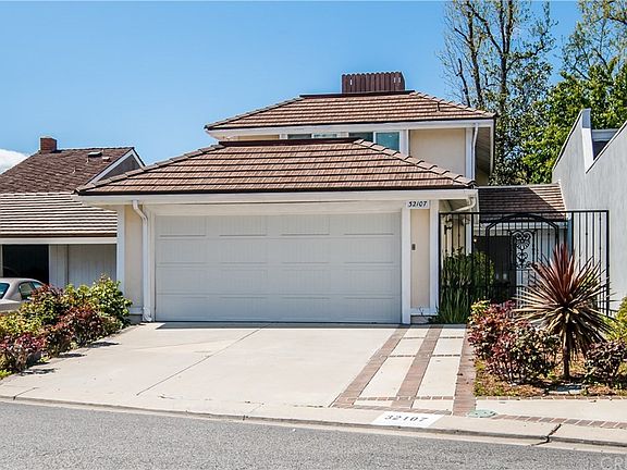 3rd image of 32107 Sailview Ln