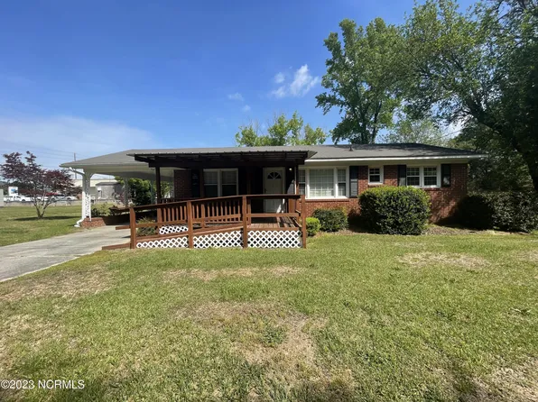 103 Britt Street, Clinton, NC 28328