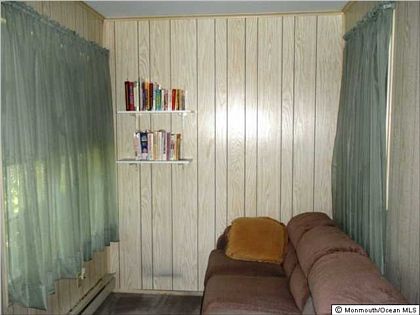 3rd image of 21A Edinburgh Ln #A