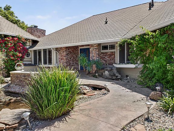 4th image of 8420 W Fairoaks Rd