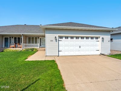 2521 Pembrooke Dr, Grand Forks, ND, 58201