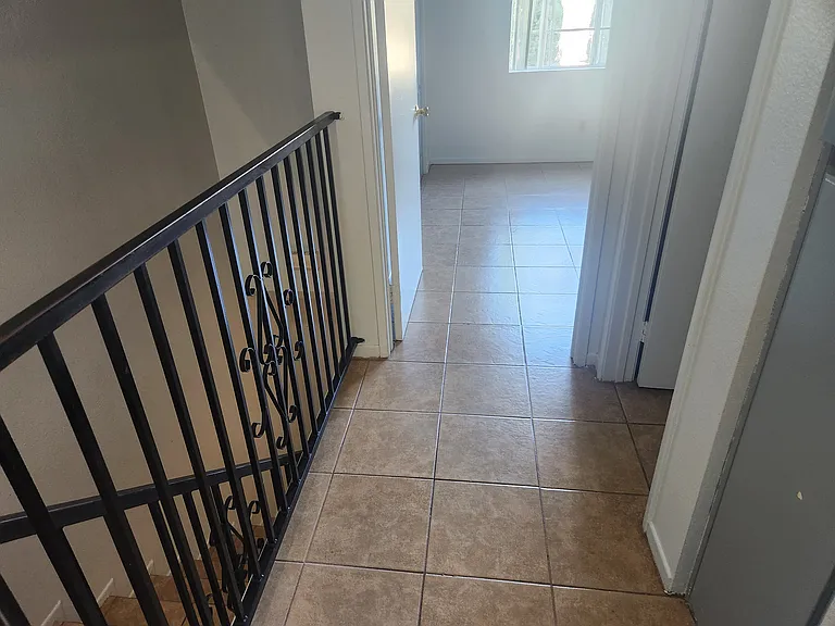 124 W Truslow Ave #4 — Photo 18
