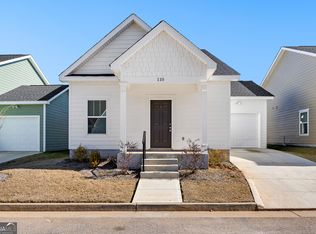 110 Lenox Cir, Lagrange, GA 30241