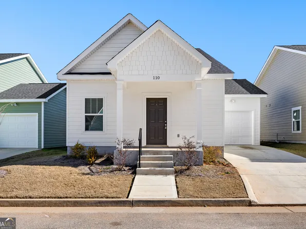110 Lenox Cir, Lagrange, GA 30241