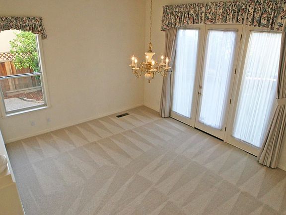 5th image of 5767 Algonquin Way