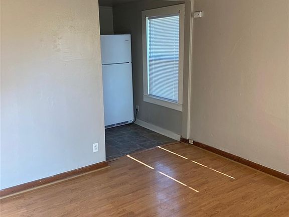 5th image of 232 1/2 S Lewis St #A