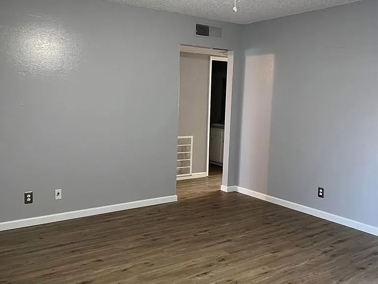 1701 Scenic Dr — Photo 5