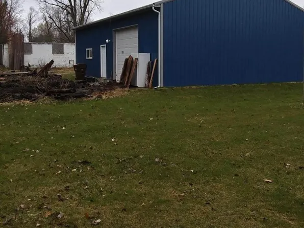 7320 Wiggins Rd, Howell, MI 48855