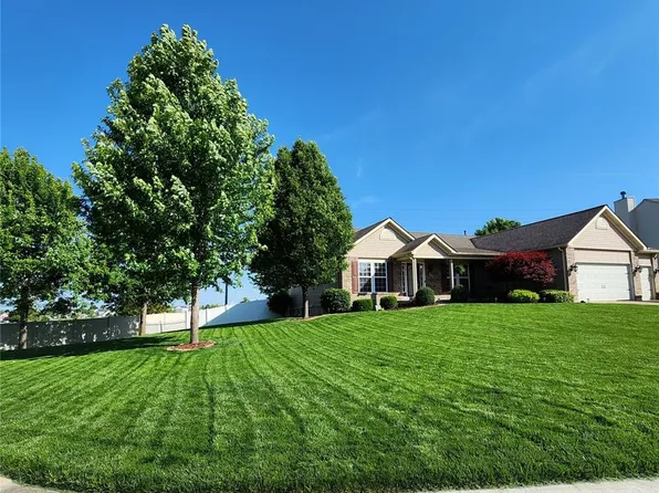 8110 Glen Arbor Dr, Lake Saint Louis, MO 63367