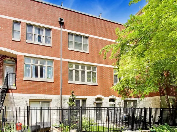 320 E 17th St, Chicago, IL 60616