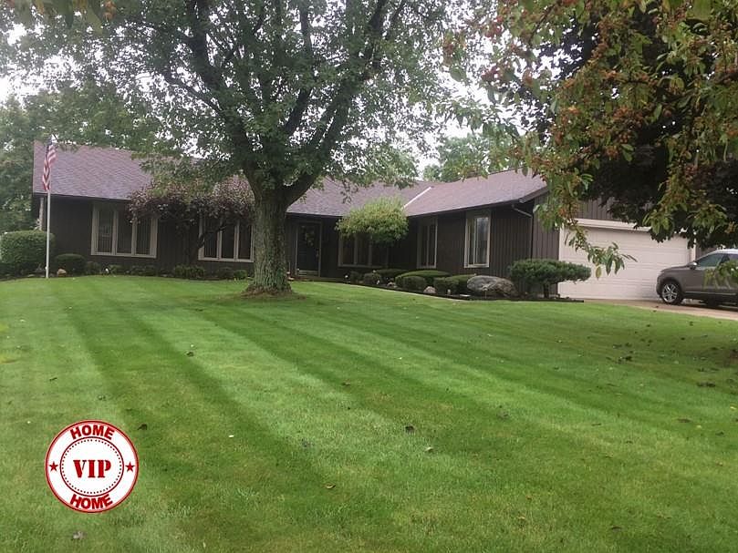 1st image of 951 Woodview Dr