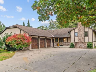 350 County Road C W, Saint Paul, MN, 55113