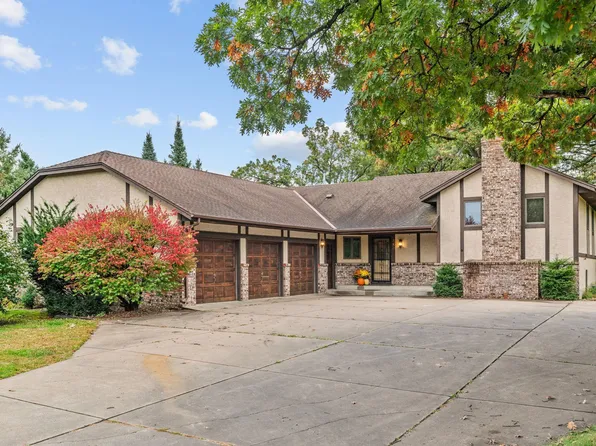350 County Road C W, Saint Paul, MN 55113