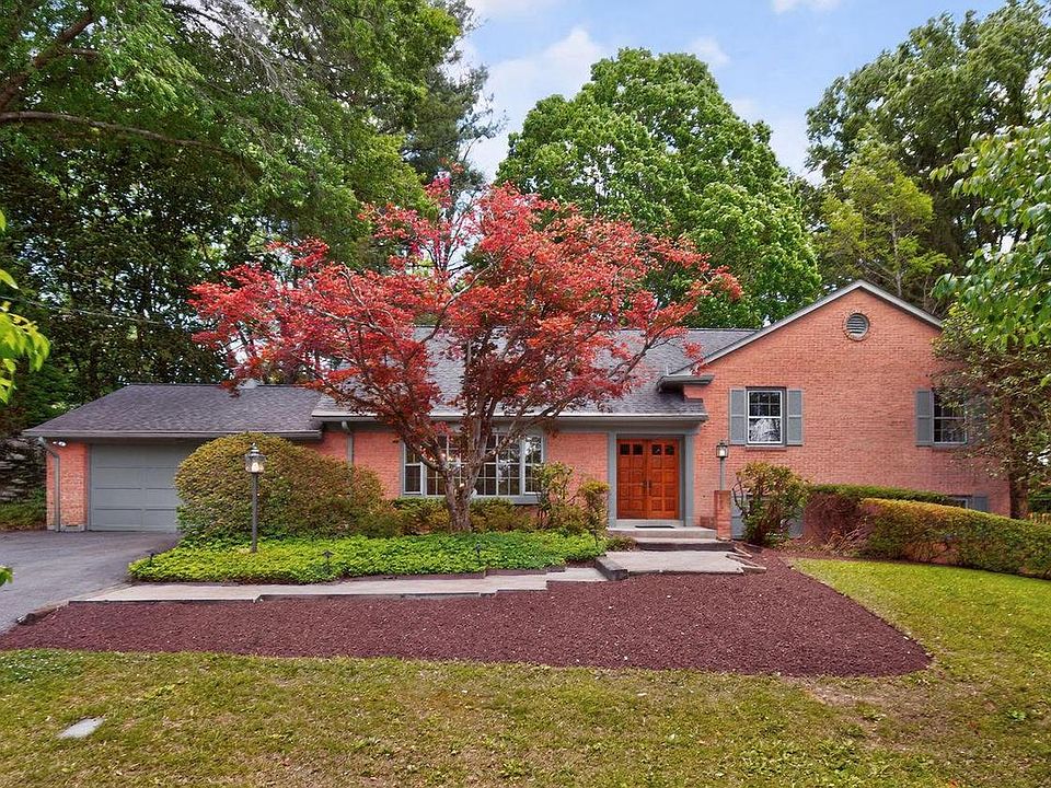 1st image of 312 Kimblewick Dr