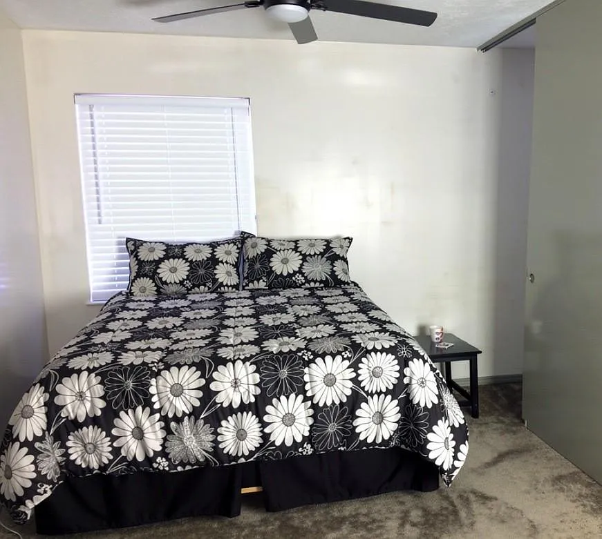 2 bed, 1.0 bath, 750 sqft, $910 — Photo 1