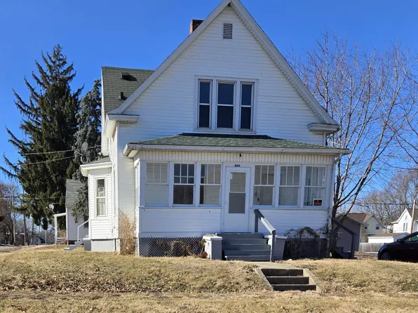 406 Dean Ct, Canton, IL 61520