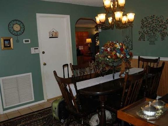 5th image of 4108 NW 78th Way