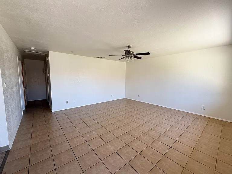 1503 E Ashlan Ave #103 — Photo 2