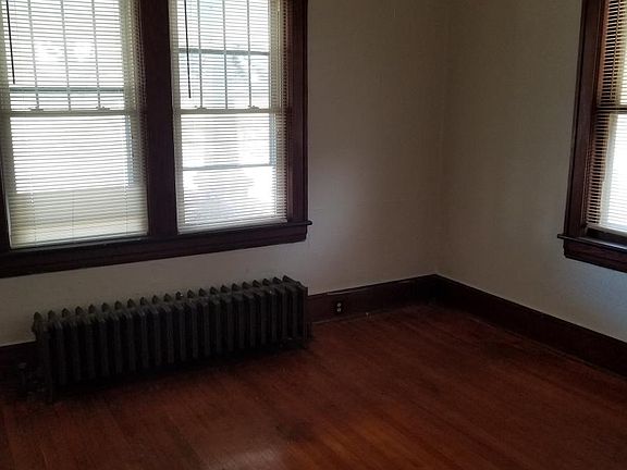 5th image of 1018 Grayson Ave NW