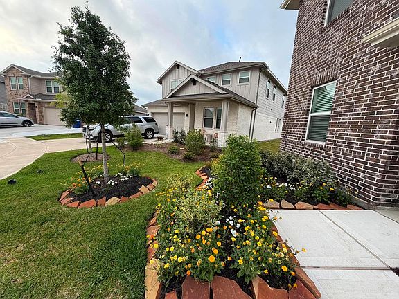 3rd image of 8407 Tranquil Bay Ct