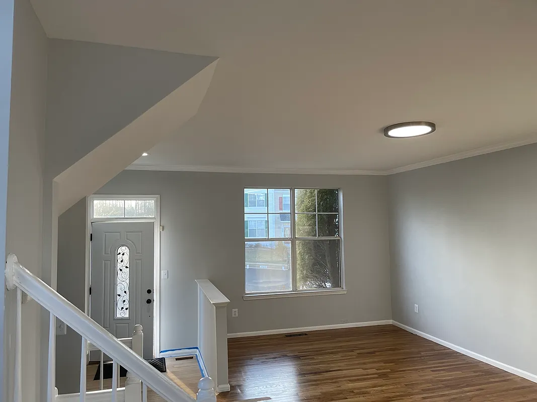3 bed, 3.5 bath, 2203 sqft, $3,325 — Photo 2