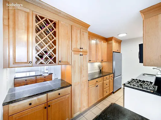 Sold by Sotheby's International Realty | media 20