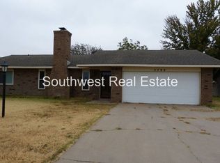 3704 Ray Hardy Dr, Clovis, NM 88101