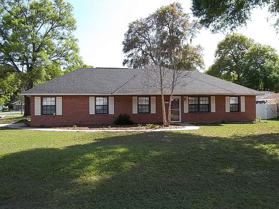 3rd image of 3170 NE 42nd Pl