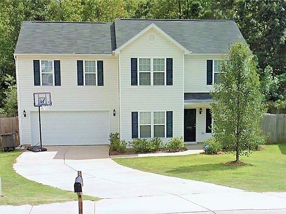 2nd image of 136 Drewsbury Dr