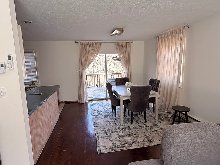189 Oakenshield Dr — Photo 80