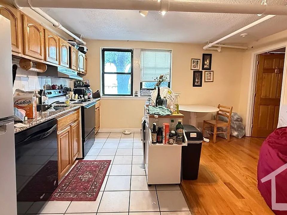 1st image of 313 Summit Ave #13L