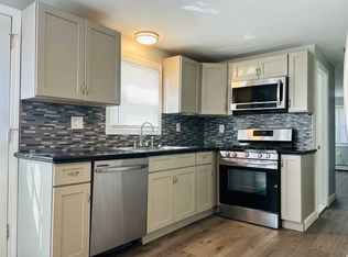 780 Plainfield St, Providence, RI 02909