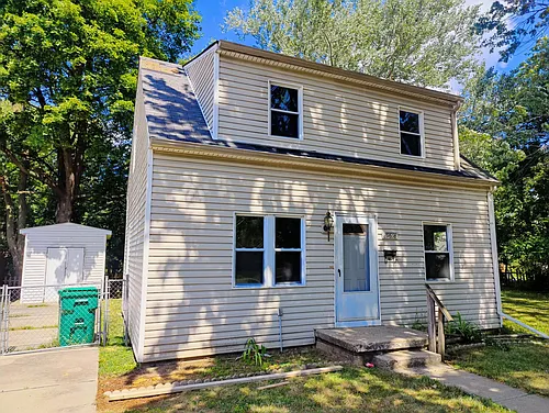 29658 Balmoral St Photo 1